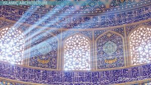 Read more about the article “The Timeless Beauty of Islamic Art: History, Styles & Spiritual Power”